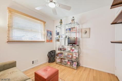 68 Beechwood Avenue Edison NJ 08837