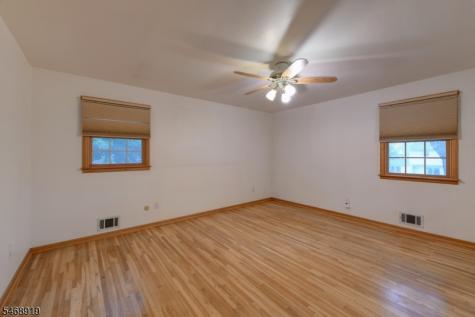 15 Jocelyn Place Pequannock NJ 07444