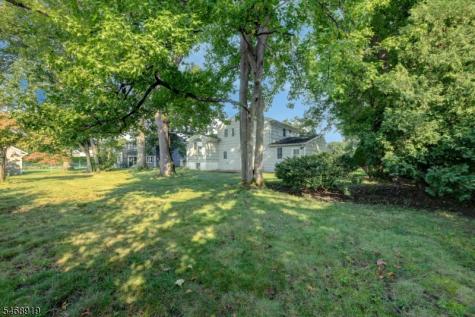 15 Jocelyn Place Pequannock NJ 07444