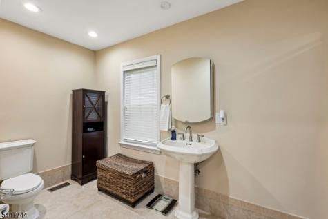 26 Westland Road Verona NJ 07044
