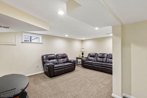 26 Westland Road Verona NJ 07044