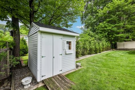 26 Westland Road Verona NJ 07044