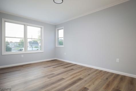 81 Hutchinson Street Clark NJ 07066
