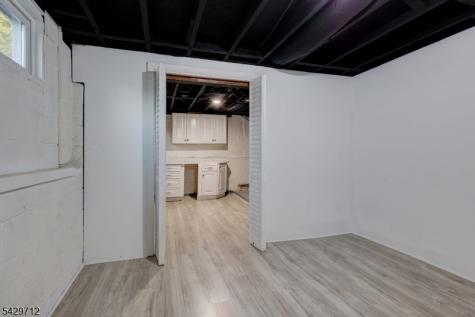 81 Hutchinson Street Clark NJ 07066