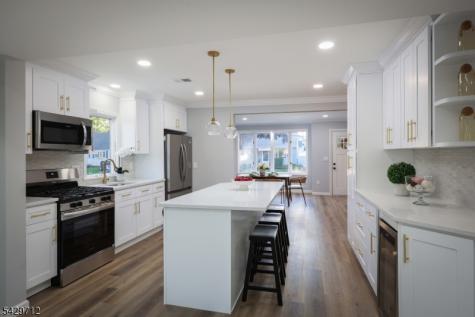 81 Hutchinson Street Clark NJ 07066