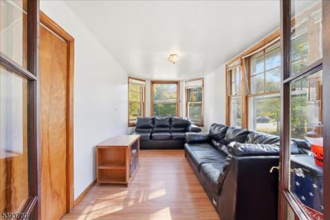 253 Midland Avenue East Orange NJ 07017