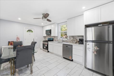 253 Midland Avenue East Orange NJ 07017