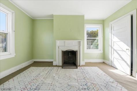 253 Midland Avenue East Orange NJ 07017