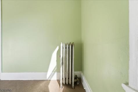 253 Midland Avenue East Orange NJ 07017