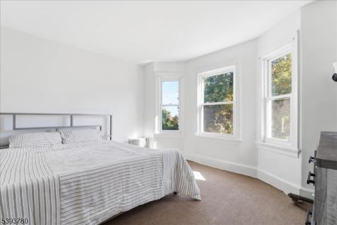 253 Midland Avenue East Orange NJ 07017