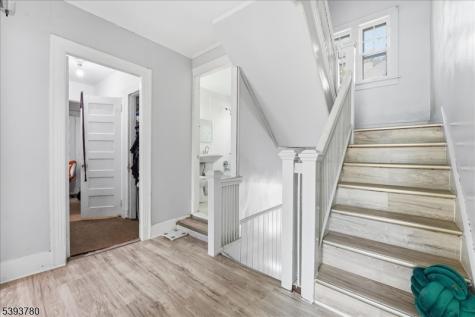 253 Midland Avenue East Orange NJ 07017