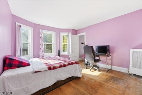 253 Midland Avenue East Orange NJ 07017