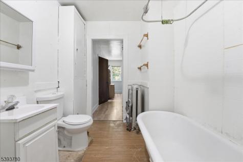 253 Midland Avenue East Orange NJ 07017