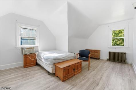 253 Midland Avenue East Orange NJ 07017