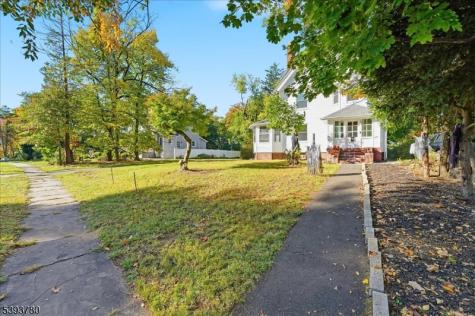 253 Midland Avenue East Orange NJ 07017