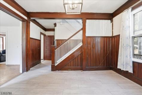 253 Midland Avenue East Orange NJ 07017