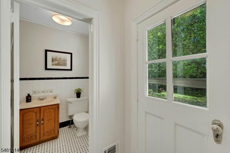 26 Whittier Terrace Bloomfield NJ 07003