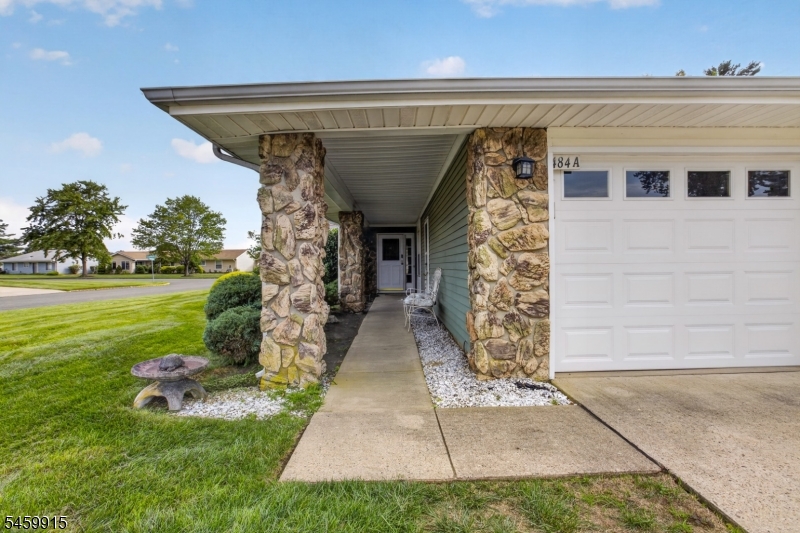 484 Fairton Drive Monroe NJ 08831