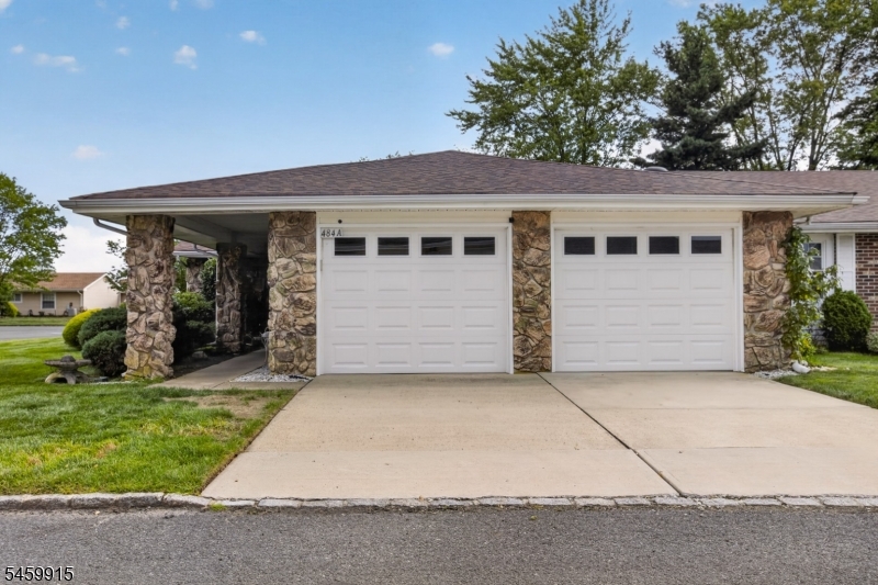 484 Fairton Drive Monroe NJ 08831