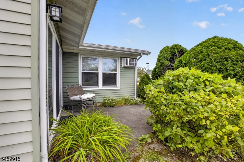 484 Fairton Drive Monroe NJ 08831