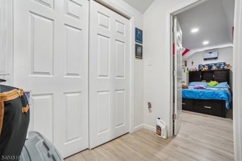228 Totowa Road Totowa NJ 07512