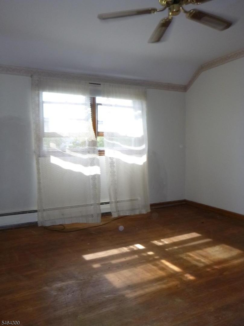 13 White Oak Drive Lodi NJ 07644