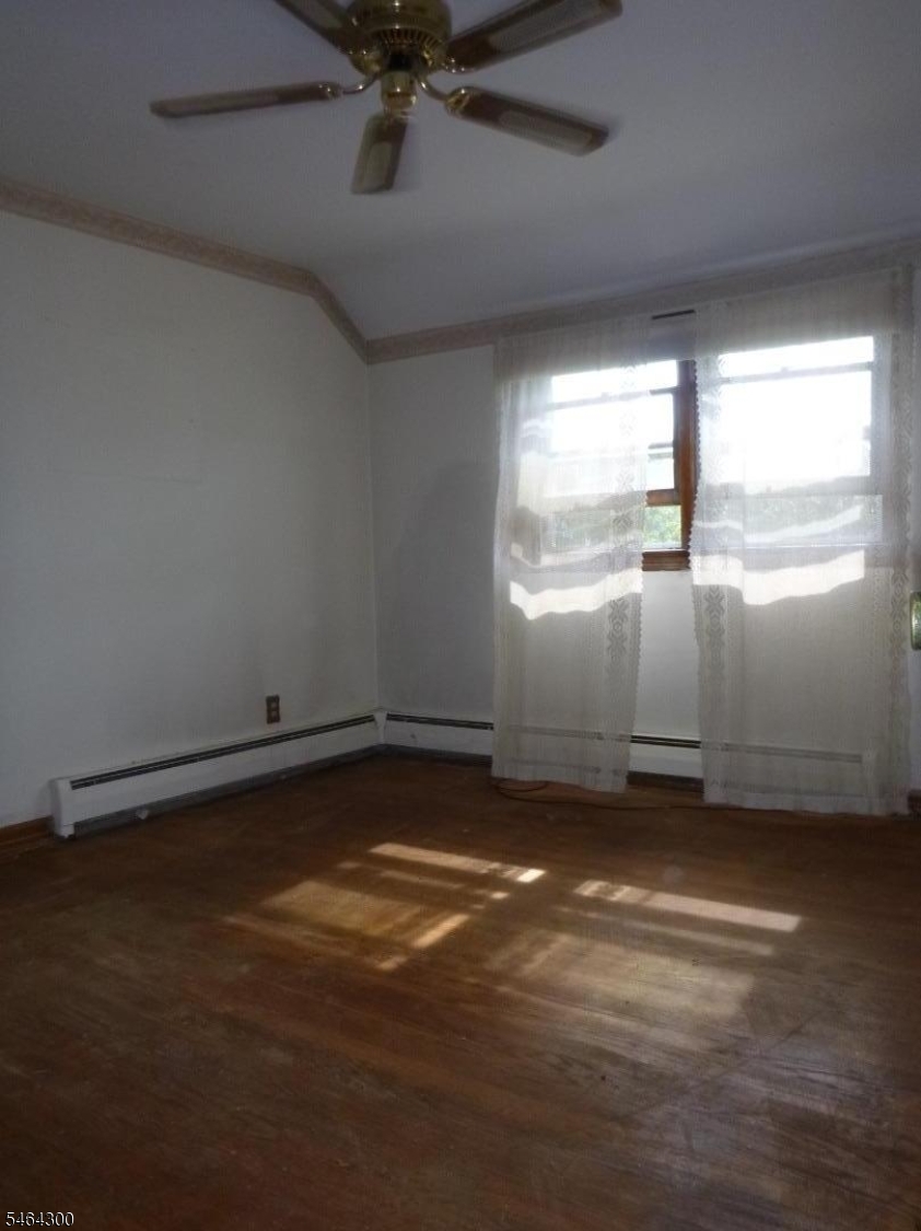 13 White Oak Drive Lodi NJ 07644