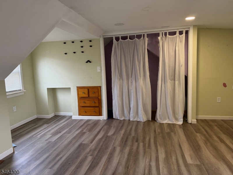 13 White Oak Drive Lodi NJ 07644