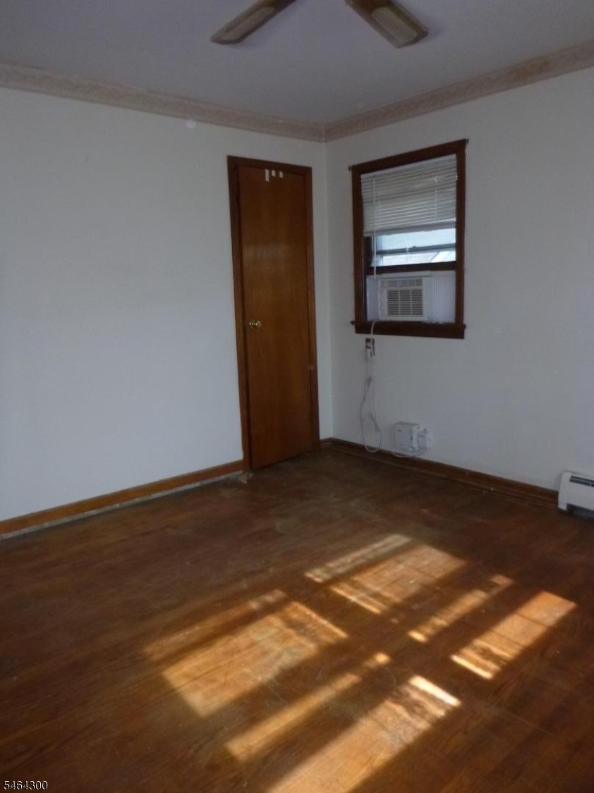 13 White Oak Drive Lodi NJ 07644