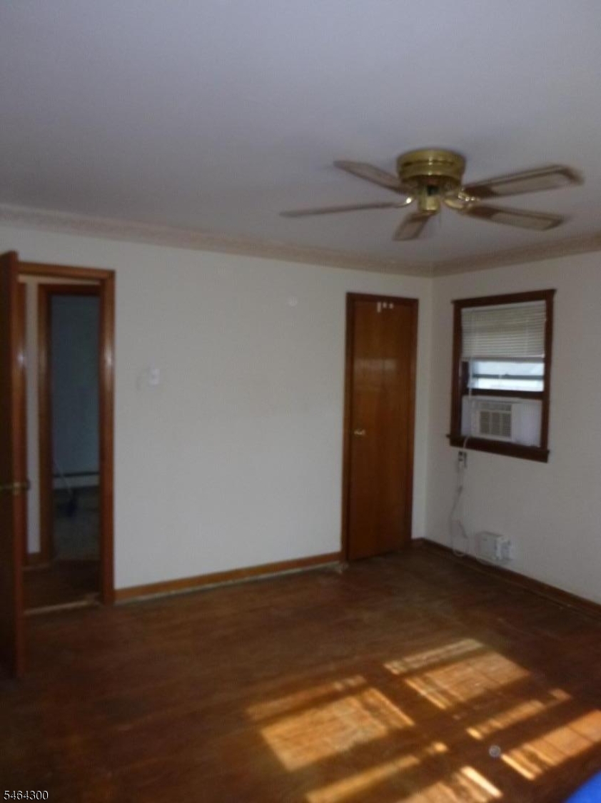 13 White Oak Drive Lodi NJ 07644