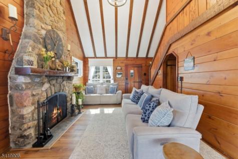 270 Springbrook Trail Sparta NJ 07871