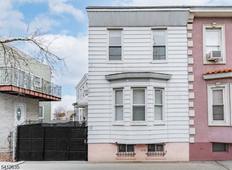 72 Lang Street Newark NJ 07105