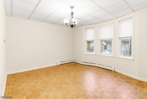 72 Lang Street Newark NJ 07105