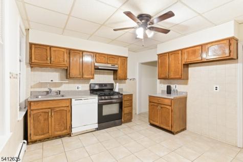 72 Lang Street Newark NJ 07105