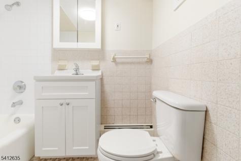 72 Lang Street Newark NJ 07105