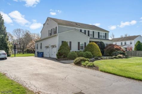 19 Daniel Drive Hillsborough NJ 08844