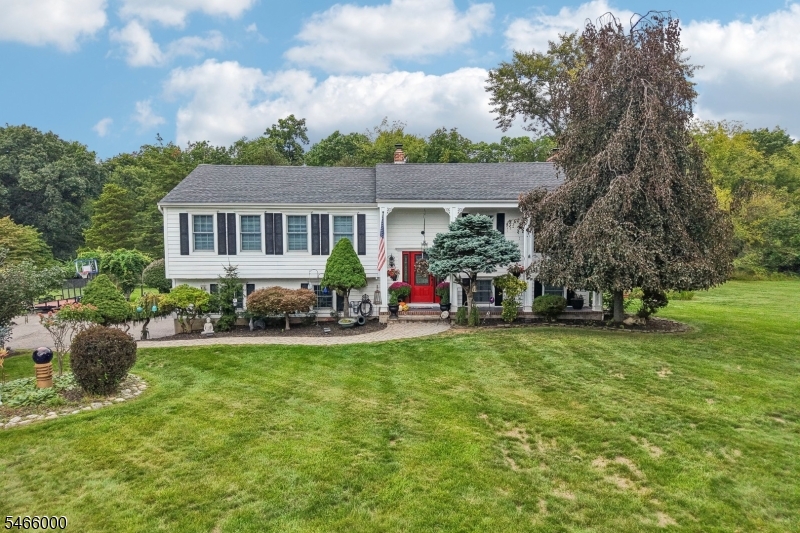 7 Weavers Lane Readington NJ 08889