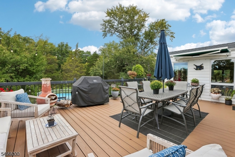 7 Weavers Lane Readington NJ 08889