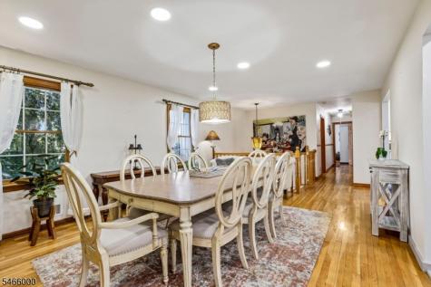 7 Weavers Lane Readington NJ 08889