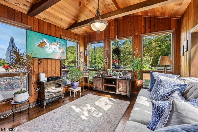 7 Weavers Lane Readington NJ 08889