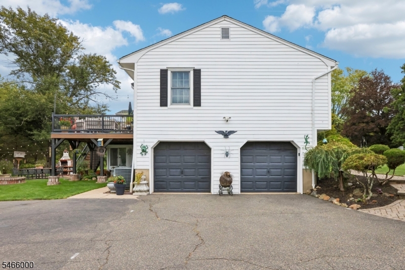 7 Weavers Lane Readington NJ 08889