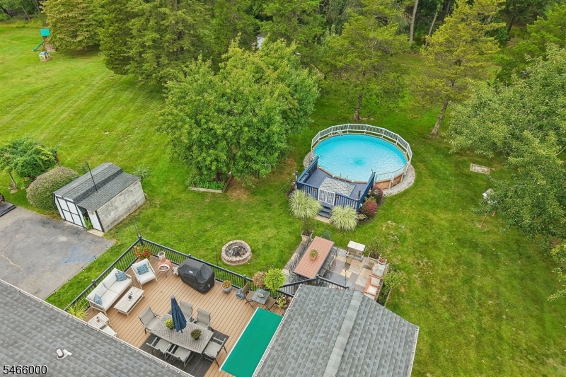 7 Weavers Lane Readington NJ 08889
