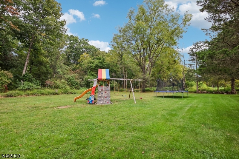 7 Weavers Lane Readington NJ 08889