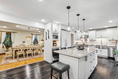 7 Weavers Lane Readington NJ 08889