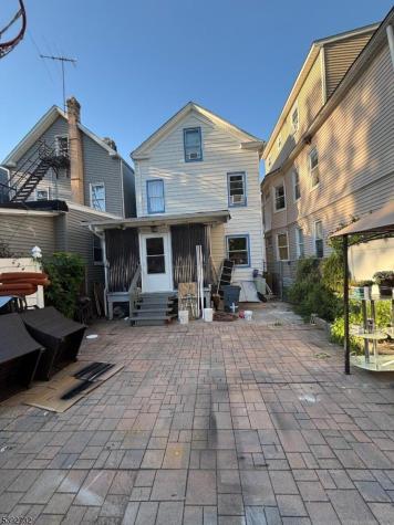 154 Sayre Street Elizabeth NJ 07208