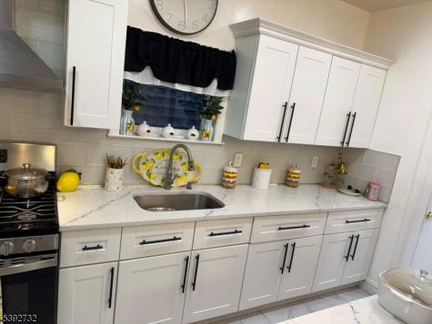 154 Sayre Street Elizabeth NJ 07208