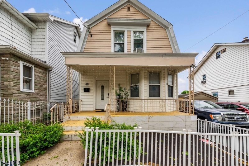 48 39TH Street Irvington NJ 07111