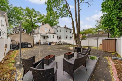 48 39TH Street Irvington NJ 07111