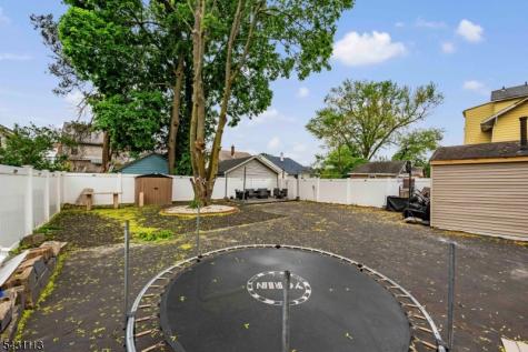 48 39TH Street Irvington NJ 07111