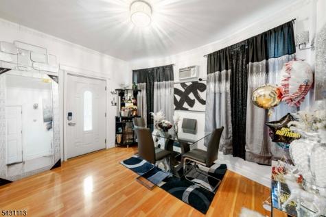 48 39TH Street Irvington NJ 07111